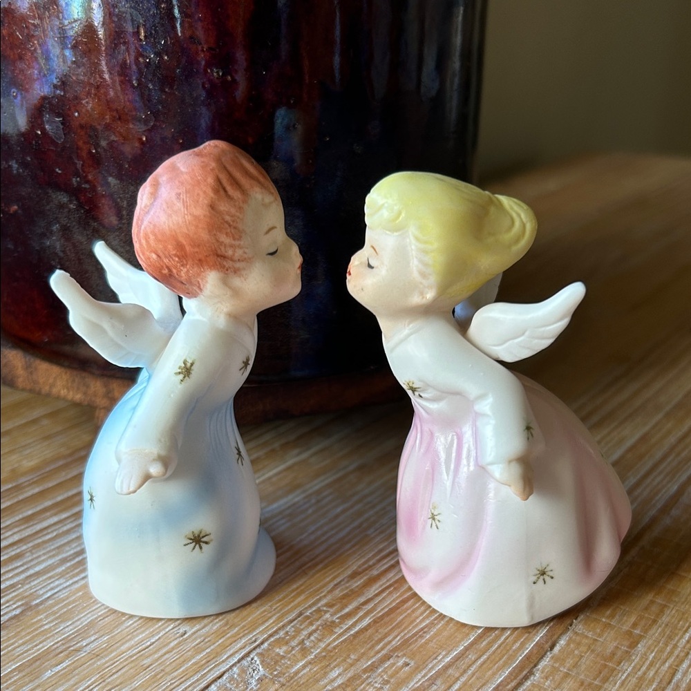 Schmid Brothers in Japan during the 1960’s Figurines